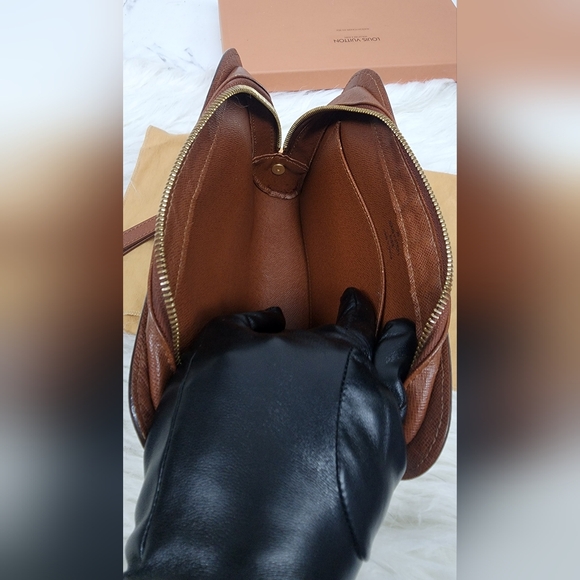 Authentic Louis Vuitton Monogram Orsay Clutch Hand Bag Full Set - Picture 13 of 16